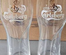 Carlsberg new style pint glass
