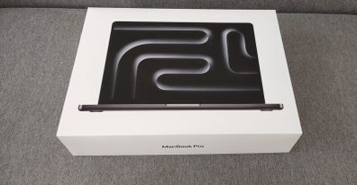 MacBook Pro 14-inch empty box