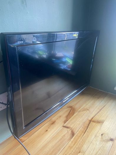 31" Panasonic Flatscreen TV