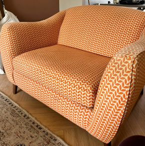 Love seat