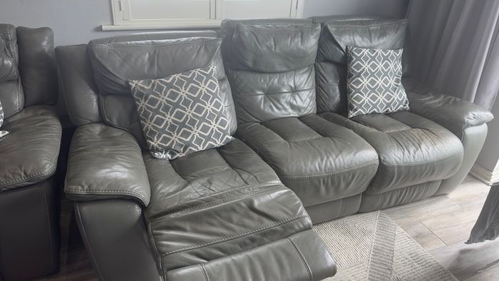 3 seater recliner leather sofa