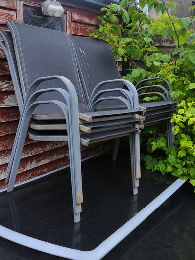 Garden table