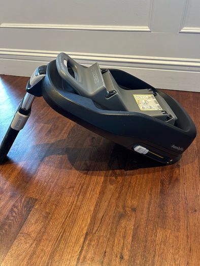 Car seat & 2 isofix bases