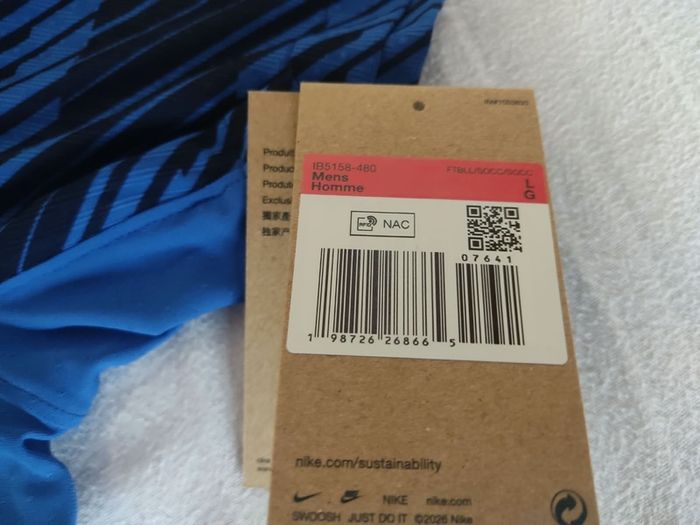Mbappe #10 - Size L - BNWT