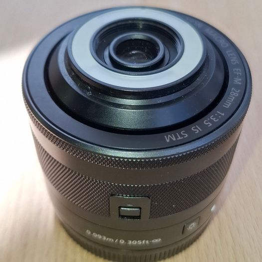 Canon Lens EF-M 28mm f/3.5 Macro IS STM
