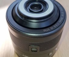 Canon Lens EF-M 28mm f/3.5 Macro IS STM