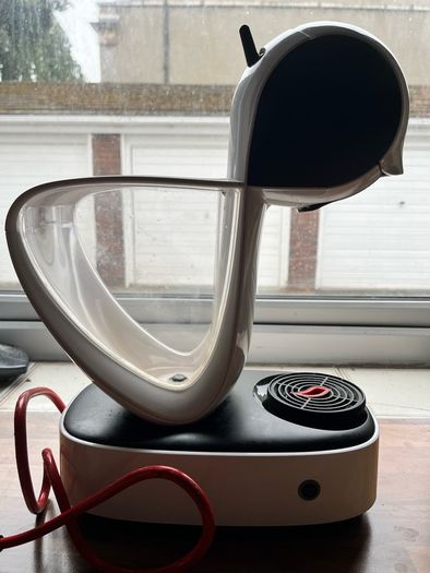 Dolce gusto coffee machine