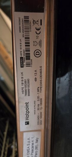 Hotpoint Slimeline Dishwasher Black