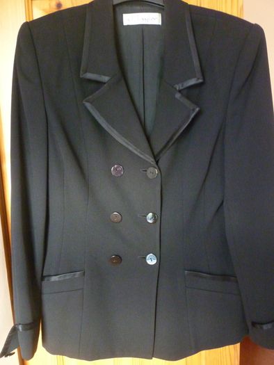 Dress Evening Blazer Jacket By J.taylor  Jet Black- Immaculate . Size 12 Medium. Formal dressy.
