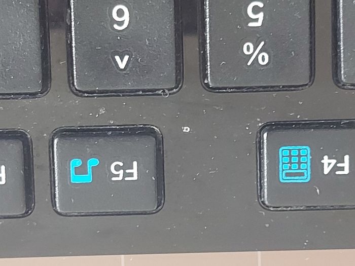 Logitech Wireless Solar Keyboard K750, excellent cosmetic condition, without  tiny Logitech Unifying receiver