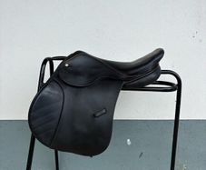 Berneys jumping saddle