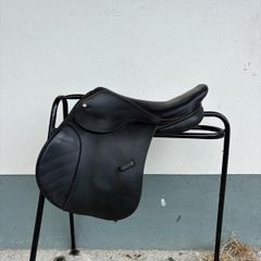 Berneys jumping saddle