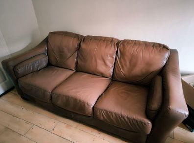 3 seater leath sofa