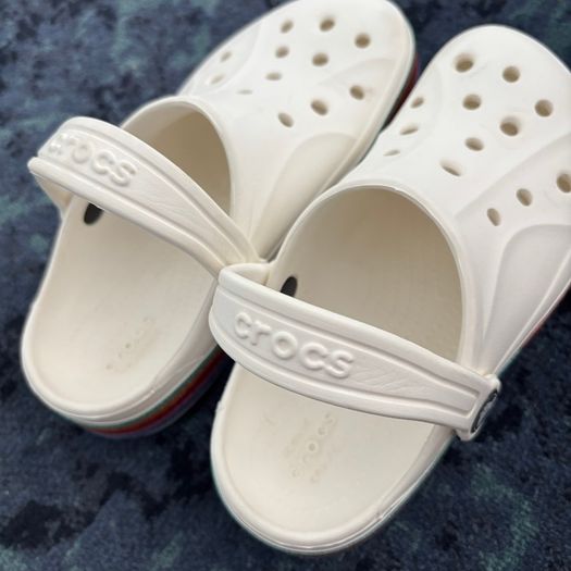 Crocs J1