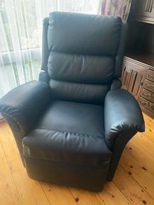 armchair (orthapedic)