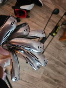Wilson D9 Irons