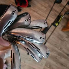 Wilson D9 Irons