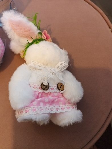2 Easter bunnies from Carraig Donn
