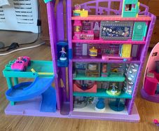 Polly Pocket Mega Mall sets