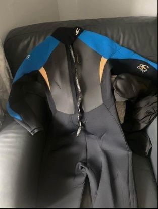 Bnwot O Neills Womens Wetsuit And Thermohood