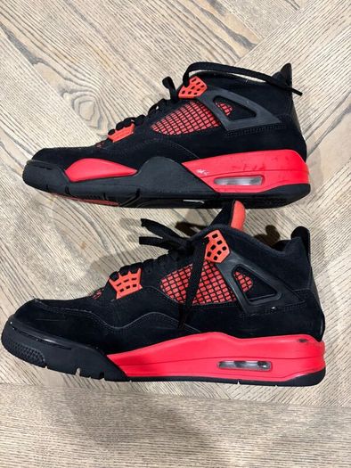 Nike Air Jordan 4 Retro