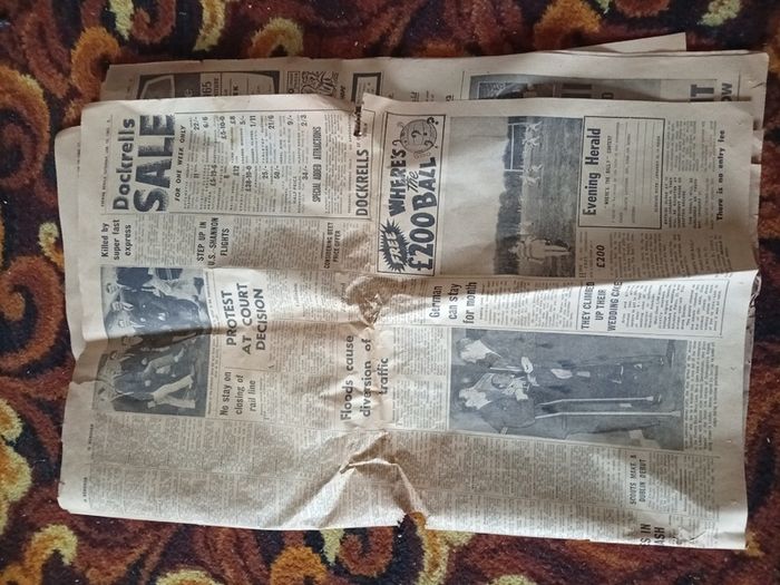 Vintage 1965 Evening Herald. Great for Framing (Showbands, Cinerama, classifieds, Ballyfermot)
