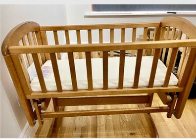 Baby crib