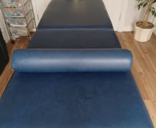 Massage bed