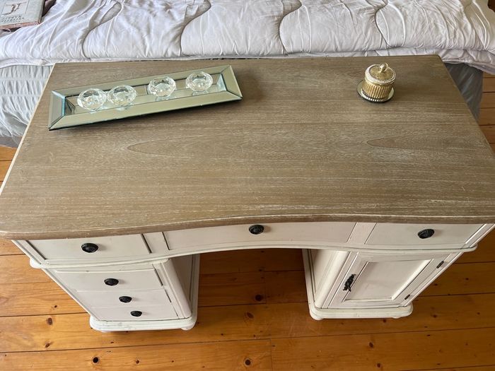 Large Country-Style Desk | 7 Drawers & Cupboard