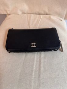 chanel wallet on chain