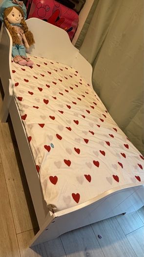 toddler bed