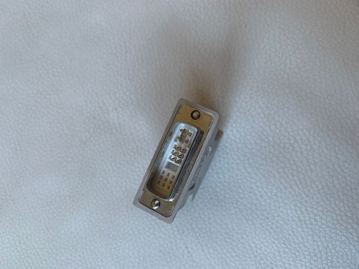 DVI-VGA adaptor