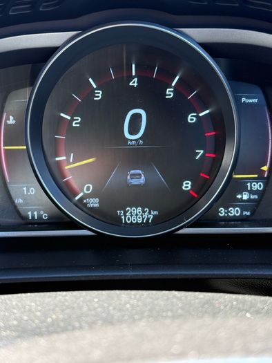Volvo V40 2013 Automatic 1.6 TURBO PETROL Low kilometer 108,000km