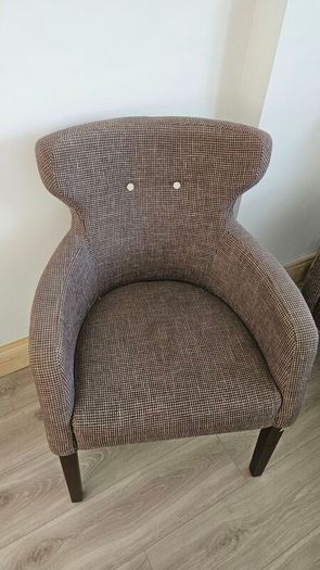 4 chairs