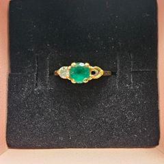 18ct Gold Emerald And Diamond Ring