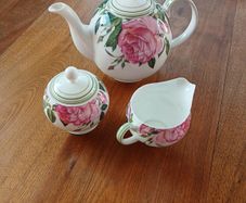 Newbridge rose collection.  No chips or cracks.