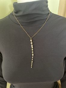 Gold tone sparkling necklace