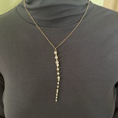 Gold tone sparkling necklace