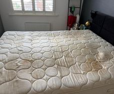 KING size Sealy double mattress - 2m x 1.5m