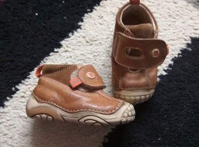 Size 19 baby leather shoes like new as worn once