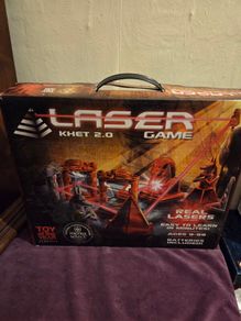 Laser Game Khet 2.0 board game Innovation Toys Mensa 100% Complete With Batterys