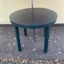 Garden table and parasol Image 5