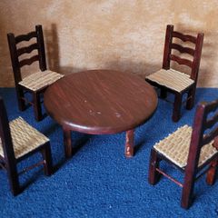 Doll house Furniture - dark browen table + chairs