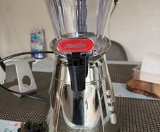 smoothie machine