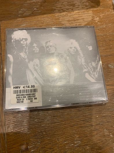 Guns N' Roses - Greatest Hits