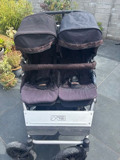 Mountain buggy duet double buggy