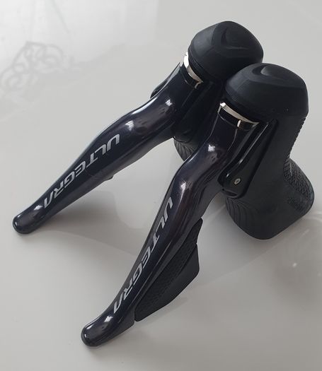 Wireless Shimano Groupset 8070.   Di2
