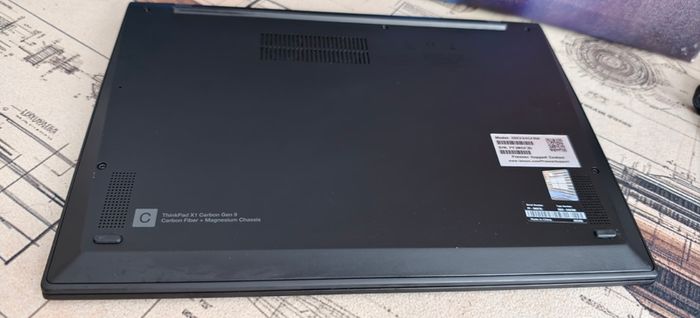 X1 Carbon 11th gen i7 intel