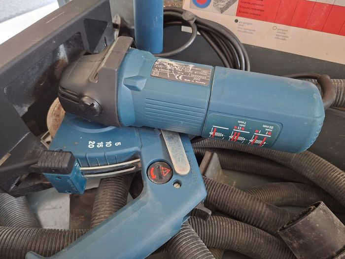 Bosch GNF 20 CA Wall Chaser 240v