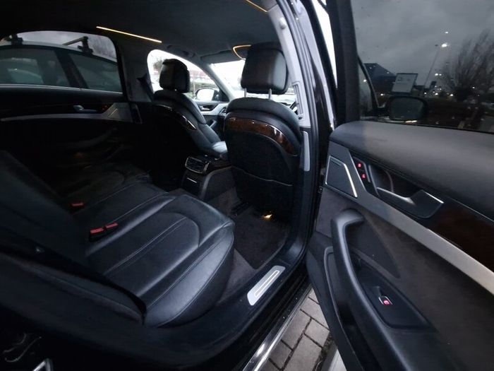 Audi A8 3.0 Tdi Se Quattro 258hp 4d